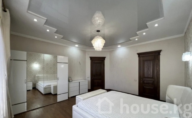 Дом, 6 и более комнат, 300 м2, Бишкек, Карла Маркса Bishkek - photo 6