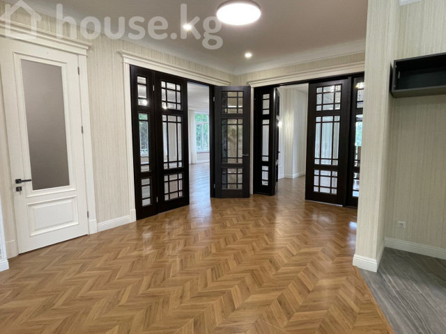 Дом, 6 и более комнат, 632 м2, Бишкек, Орто-Сай Bishkek - photo 8