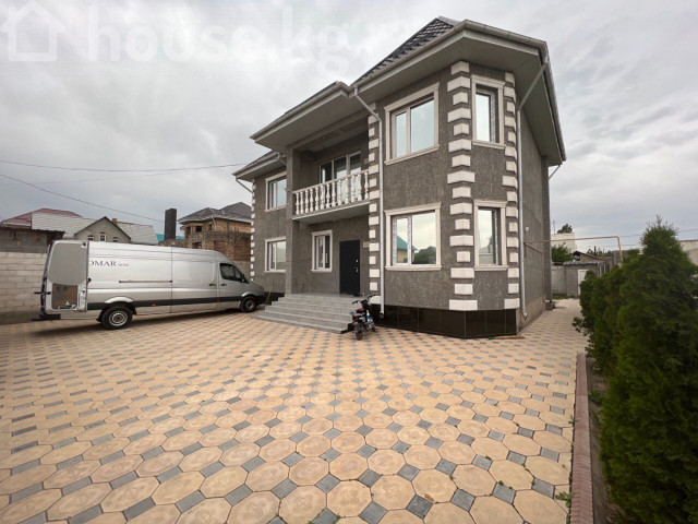 Дом, 6 и более комнат, 240 м2, Бишкек, Рухий Мурас ж/м Bishkek - photo 1