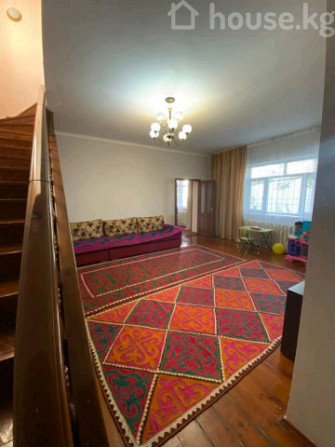 Дом, 6 и более комнат, 180 м2, Бишкек, Рабочий Городок Bishkek - photo 2