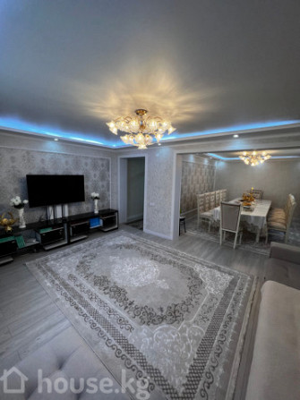 Дом, 6 и более комнат, 310 м2, Бишкек, Кок-Жар ж/м Bishkek - photo 1