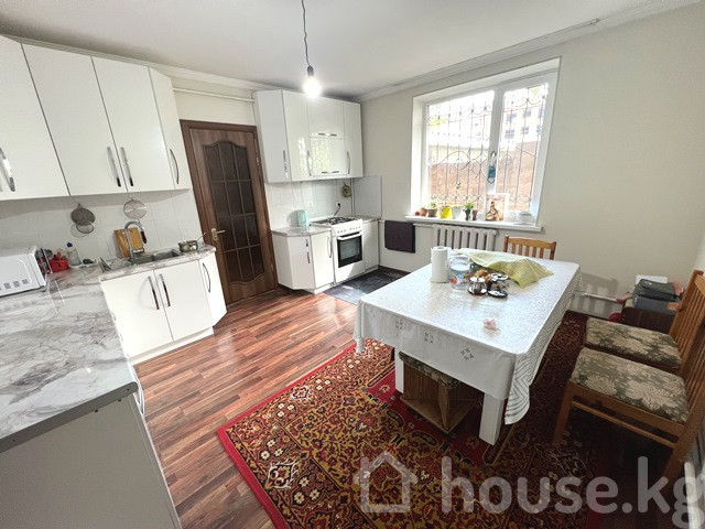 Дом, 6 и более комнат, 160 м2, Бишкек, ж/м Ала-Арча 2 Bishkek - photo 6