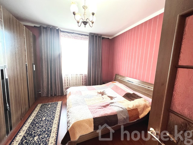 Дом, 6 и более комнат, 160 м2, Бишкек, ж/м Ала-Арча 2 Bishkek - photo 3