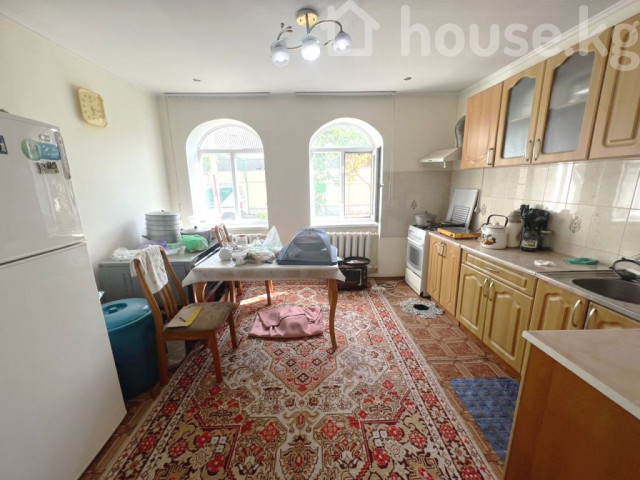 Дом, 6 и более комнат, 120 м2, Бишкек Bishkek - photo 4