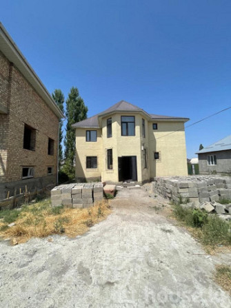Дом, 6 и более комнат, 232 м2, Бишкек, 69-га, ШАРАПОВ Bishkek - photo 1