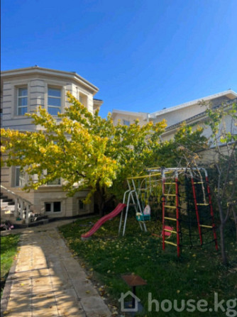 Дом, 6 и более комнат, 600 м2, Бишкек, Старый аэропорт Bishkek - photo 4