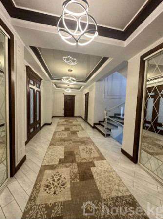 Дом, 6 и более комнат, 600 м2, Бишкек, Ак Кеме Bishkek - photo 3