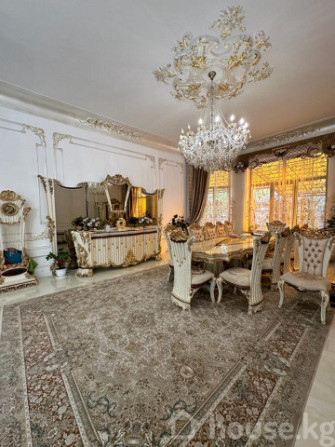 Дом, 6 и более комнат, 600 м2, Бишкек, ЦУМ Bishkek - photo 2