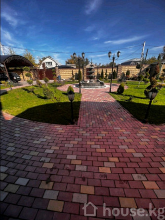 Дом, 6 и более комнат, 600 м2, Бишкек Bishkek - photo 2