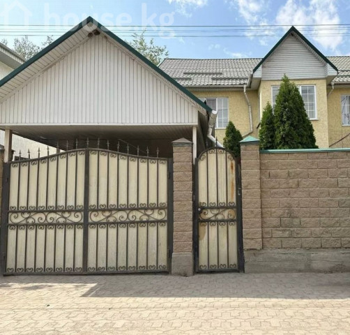Дом, 6 и более комнат, 200 м2, Бишкек, Кок-Жар ж/м Bishkek - photo 1