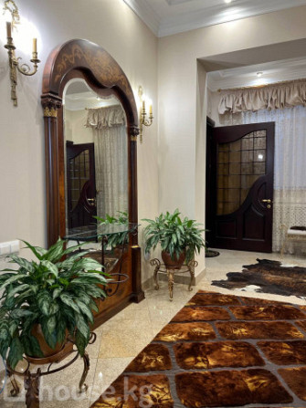 Дом, 6 и более комнат, 700 м2, Бишкек, Киргизия-2 м-н, Самойленко Bishkek - photo 3