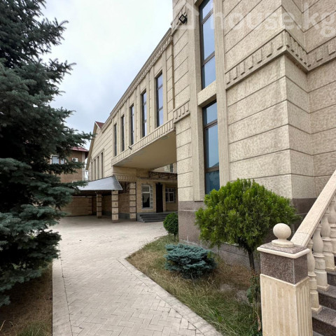 Дом, 6 и более комнат, 700 м2, Бишкек, Кара Дарыя, Белорусская 67 Bishkek - photo 2