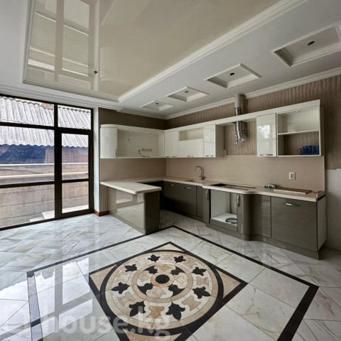 Дом, 6 и более комнат, 700 м2, Бишкек, Кара Дарыя, Белорусская 67 Bishkek - photo 5