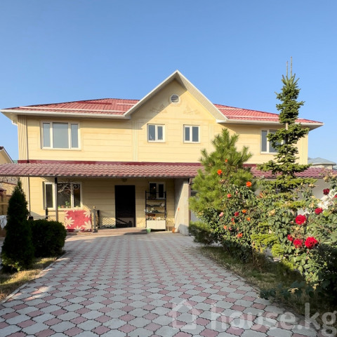 Дом, 6 и более комнат, 250 м2, Бишкек, Магистраль Bishkek - photo 1