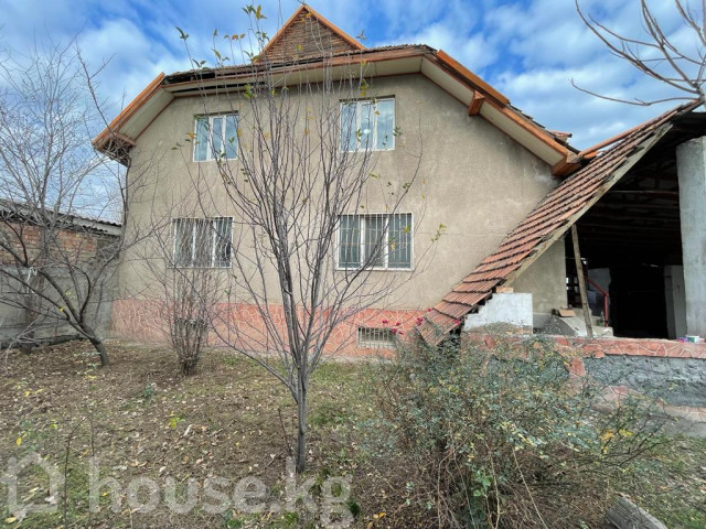 Дом, 6 и более комнат, 300 м2, Бишкек, Кок-Жар ж/м Bishkek - photo 8