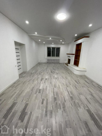 Дом, 6 и более комнат, 300 м2, Бишкек, Кок-Жар ж/м Bishkek - photo 1