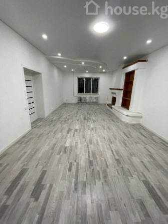 Дом, 6 и более комнат, 300 м2, Бишкек, Кок-Жар м-н Bishkek - photo 3