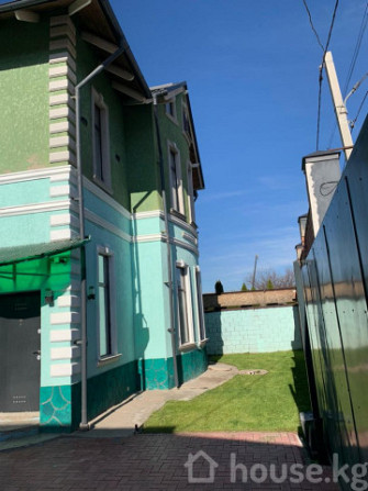 Дом, 6 и более комнат, 300 м2, Бишкек, Орто-Сай Bishkek - photo 1