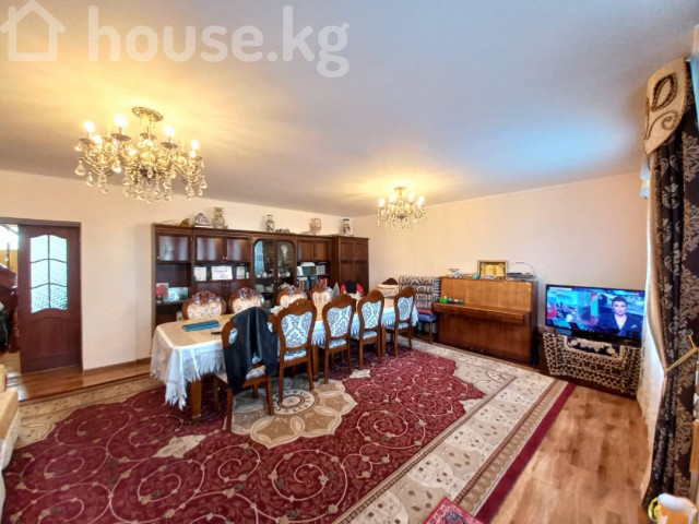 Дом, 6 и более комнат, 202 м2, Бишкек, Алтын-Ордо ж/м, 21 Bishkek - photo 4