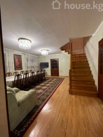 Дом, 6 и более комнат, 250 м2, Бишкек, Баха, садырбаева Bishkek - photo 8