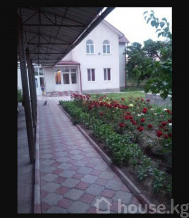 Дом, 6 и более комнат, 250 м2, Бишкек, Баха, садырбаева Bishkek - photo 2
