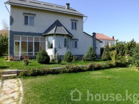 Дом, 6 и более комнат, 270.6 м2, Бишкек, Ынтымак ж/м, Кырман 30 Bishkek - photo 1