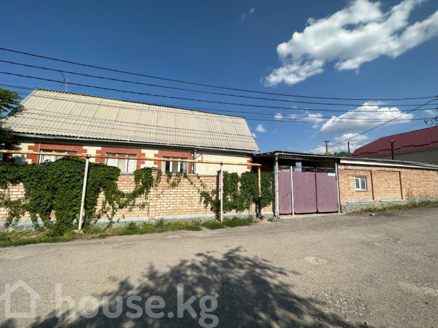 Дом, 6 и более комнат, 180 м2, Бишкек, Кок-Жар ж/м, боогачы 57 Bishkek - photo 2