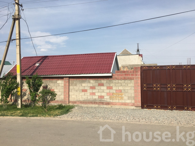 Дом, 6 и более комнат, 220 м2, Бишкек, Ынтымак Bishkek - photo 1
