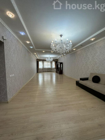 Дом, 6 и более комнат, 232 м2, Бишкек, Кок-Жар ж/м Bishkek - photo 8