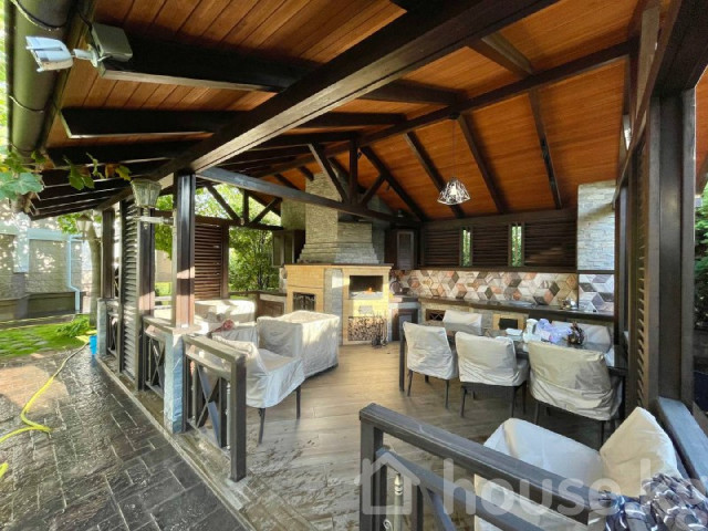 Дом, 6 и более комнат, 300 м2, Бишкек, АУЦА Bishkek - photo 3