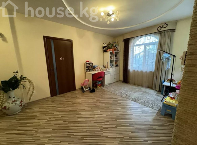 Дом, 6 и более комнат, 240 м2, Бишкек, Таш Рабат Bishkek - photo 3
