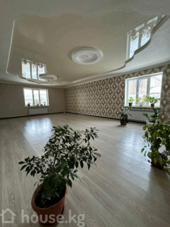 Дом, 6 и более комнат, 250 м2, Бишкек, Ак-Ордо ж/м Bishkek - photo 2