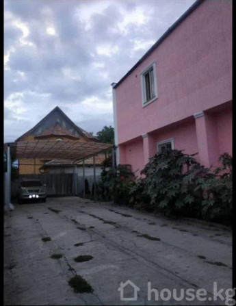 Дом, 6 и более комнат, 160 м2, Бишкек Bishkek - photo 1