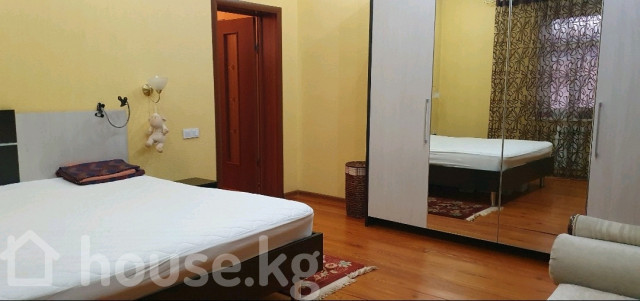 Дом, 6 и более комнат, 320 м2, Бишкек, Душанбинка, Токтоналиева 47/Джаманбаева Bishkek - photo 3