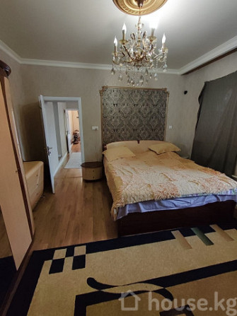 Дом, 6 и более комнат, 315 м2, Бишкек, КНУ, Ташкенская/Исанова Bishkek - photo 6