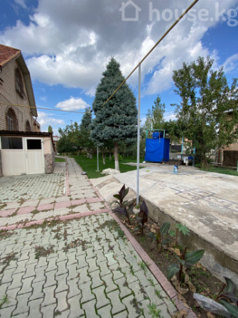 Дом, 6 и более комнат, 240 м2, Бишкек, Арча-Бешик ж/м, Садырбаева Bishkek - photo 2