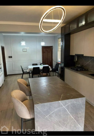 Дом, 6 и более комнат, 300 м2, Бишкек, Гагарина Bishkek - photo 3