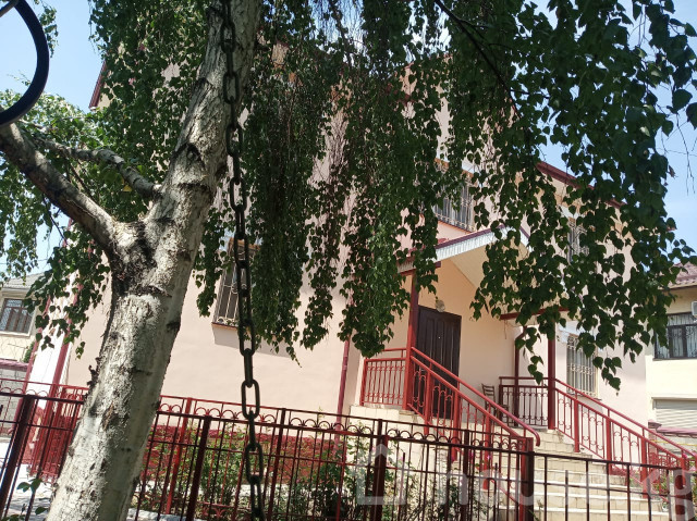 Дом, 6 и более комнат, 470 м2, Бишкек, Ак Кеме Bishkek - photo 2
