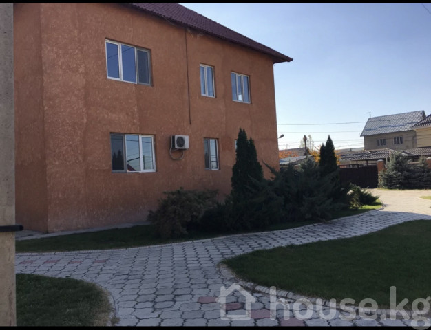 Дом, 6 и более комнат, 270 м2, Бишкек, Кок-Жар ж/м Bishkek - photo 4