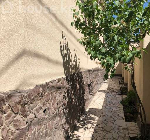 Дом, 6 и более комнат, 395 м2, Бишкек, Юнусалиева-Ахунбаева Bishkek - photo 5