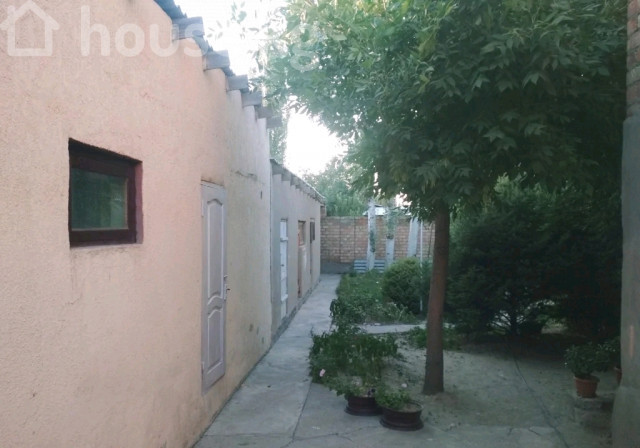 Дом, 6 и более комнат, 130 м2, Бишкек, Ала-Тоо м-н, Орто Арык 53 Bishkek - photo 3