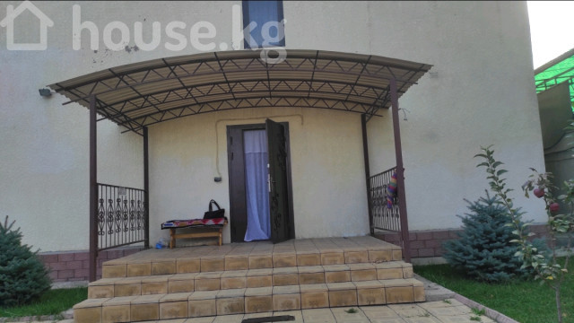 Дом, 6 и более комнат, 170 м2, Бишкек, Советская - Скрябина Bishkek - photo 1