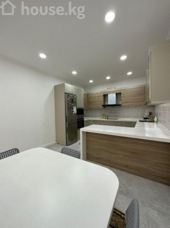 Дом, 6 и более комнат, 215 м2, Бишкек, Магистраль, бакаева 150 Bishkek - photo 4