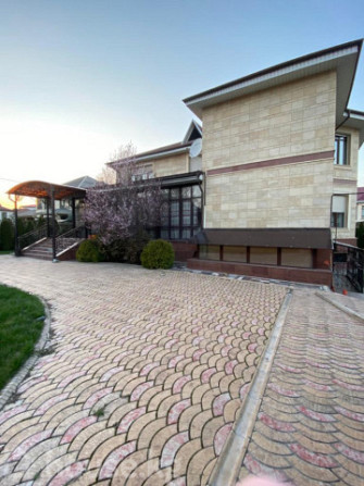 Дом, 6 и более комнат, 550 м2, Бишкек, Ала-Арча ж/м, Орто-Сай 2 Bishkek - photo 3