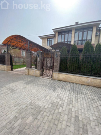 Дом, 6 и более комнат, 550 м2, Бишкек, Ала-Арча ж/м, Орто-Сай 2 Bishkek - photo 2