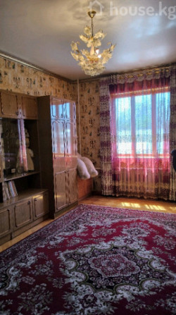 Дом, 6 и более комнат, 587 м2, Бишкек, Московская - Уметалиева,  ул.Турусбекова 167 Bishkek - photo 3