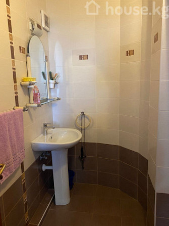 Дом, 6 и более комнат, 380 м2, Бишкек, Кара Дарыя Bishkek - photo 8