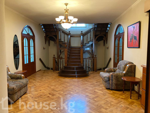 Дом, 6 и более комнат, 380 м2, Бишкек, Кара Дарыя Bishkek - photo 2