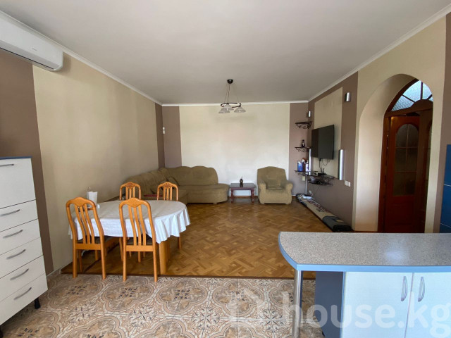 Дом, 6 и более комнат, 380 м2, Бишкек, Кара Дарыя Bishkek - photo 6