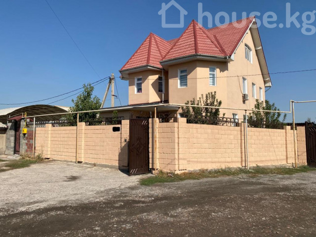 Дом, 6 и более комнат, 328 м2, Бишкек, Кок-Жар ж/м Bishkek - photo 1